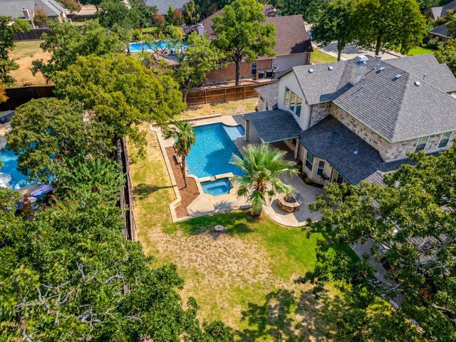 908 Bridle Path, Burleson, TX 76028