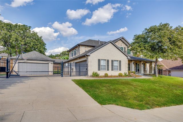908 Bridle Path, Burleson, TX 76028