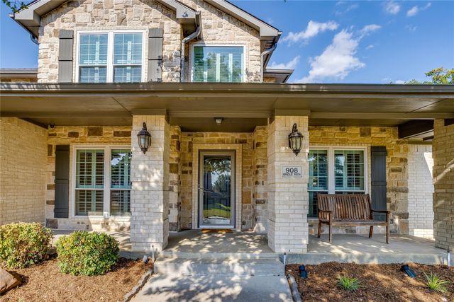 908 Bridle Path, Burleson, TX 76028
