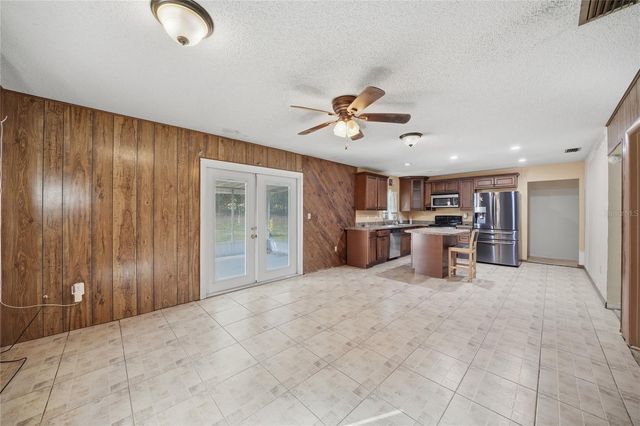 2327 SEAN LANE, Lakeland, FL 33812