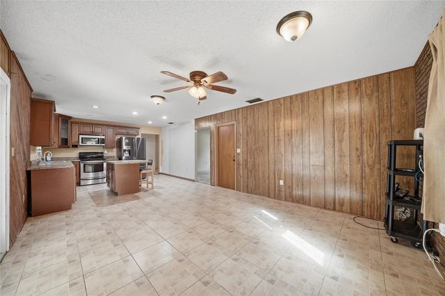 2327 SEAN LANE, Lakeland, FL 33812