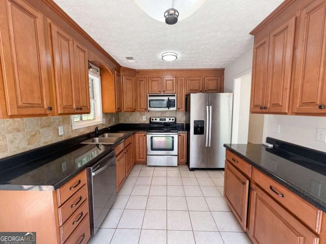 722 Ridgetop Road, Bethlehem, GA 30620