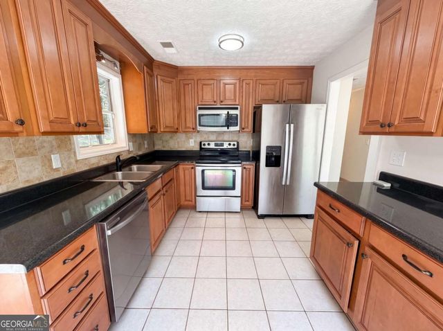 722 Ridgetop Road, Bethlehem, GA 30620