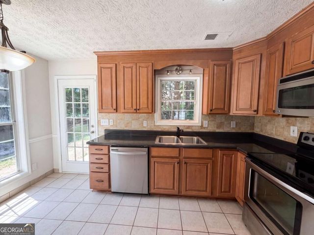 722 Ridgetop Road, Bethlehem, GA 30620