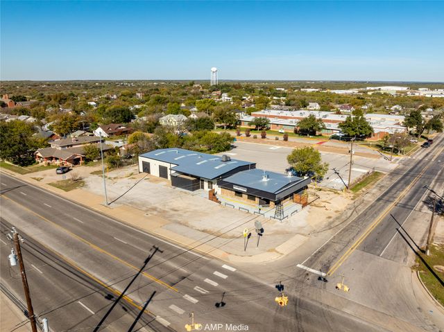 1318 E Walker, Breckenridge, TX 76424