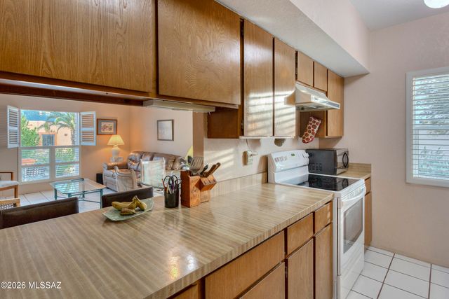 2848 S Calle Flamenco, Green Valley, AZ 85622