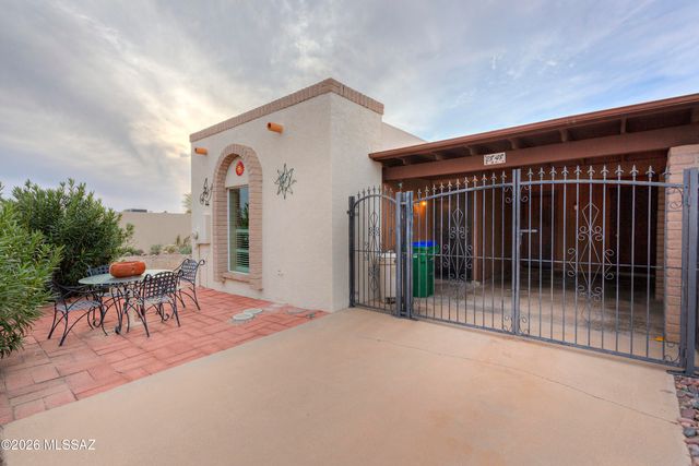2848 S Calle Flamenco, Green Valley, AZ 85622
