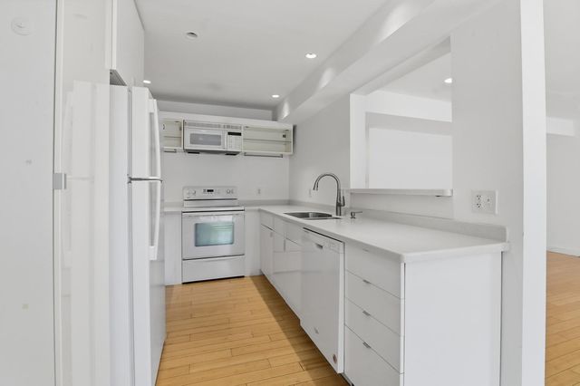 211 West St 10A, Quincy, MA 02169