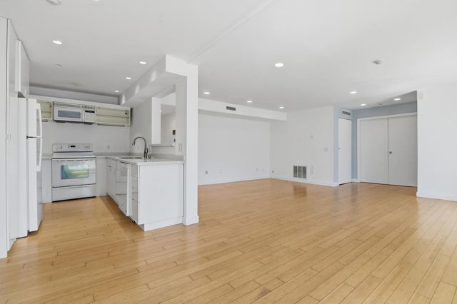 211 West St 10A, Quincy, MA 02169