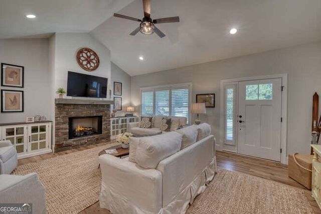 345 Loftis Mountain Way, Blairsville, GA 30512