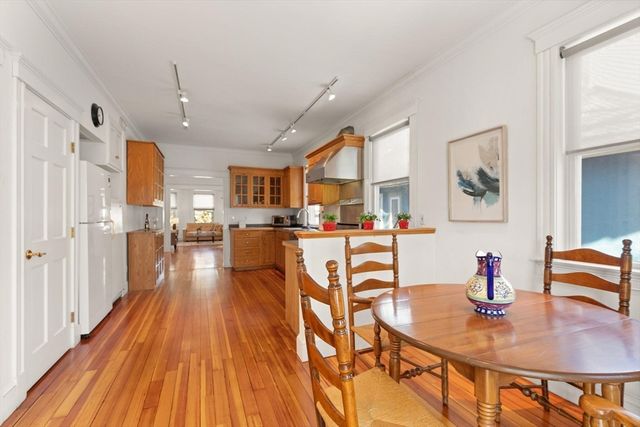 14-16 Ellsworth Park 2, Cambridge, MA 02138