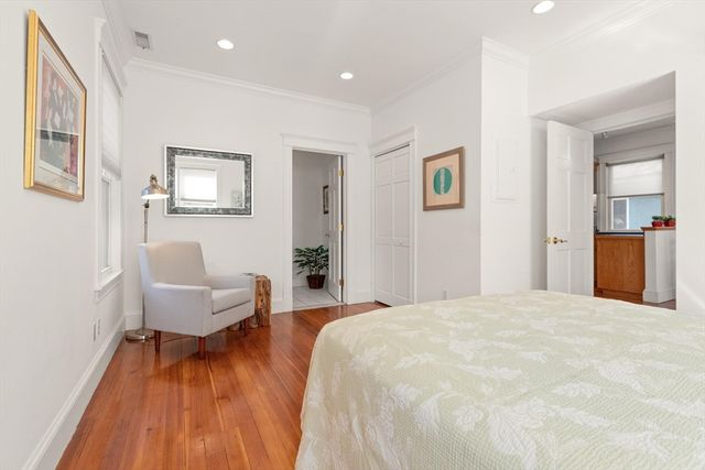 14-16 Ellsworth Park 2, Cambridge, MA 02138