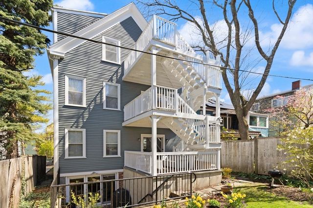 14-16 Ellsworth Park 2, Cambridge, MA 02138