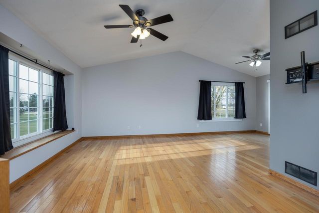 N6563 English Settlement Road, Albany, WI 53502