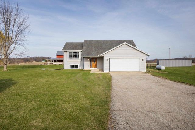 N6563 English Settlement Road, Albany, WI 53502