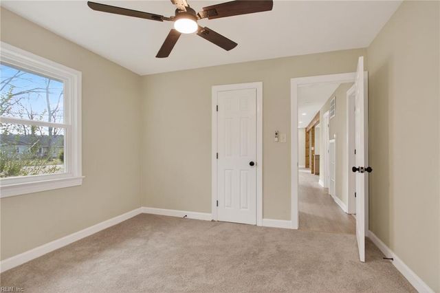 223 Woodhaven RD, Newport News, VA 23608