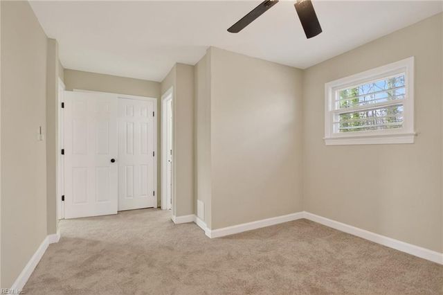 223 Woodhaven RD, Newport News, VA 23608