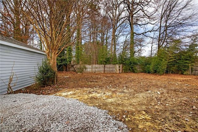 223 Woodhaven RD, Newport News, VA 23608