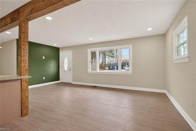 223 Woodhaven RD, Newport News, VA 23608