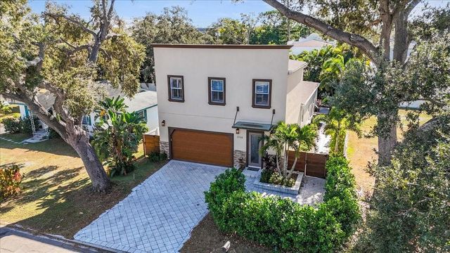 2224 TAMI SOLA STREET, Sarasota, FL 34237
