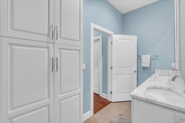 2224 TAMI SOLA STREET, Sarasota, FL 34237