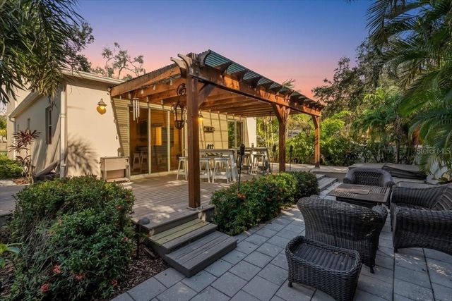 2224 TAMI SOLA STREET, Sarasota, FL 34237