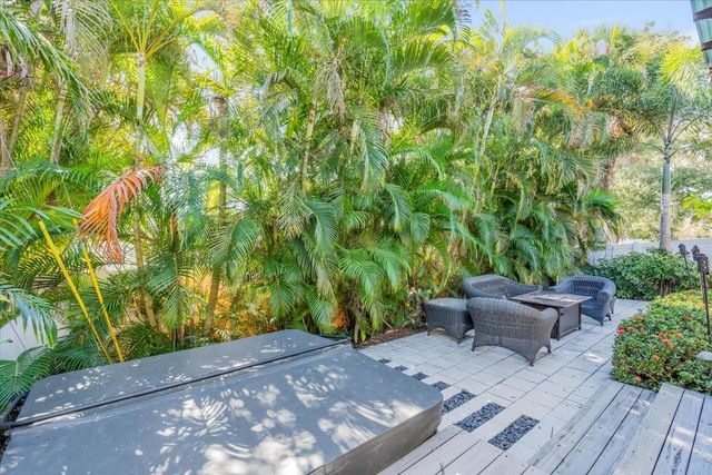 2224 TAMI SOLA STREET, Sarasota, FL 34237