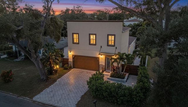 2224 TAMI SOLA STREET, Sarasota, FL 34237