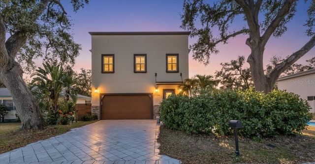 2224 TAMI SOLA STREET, Sarasota, FL 34237