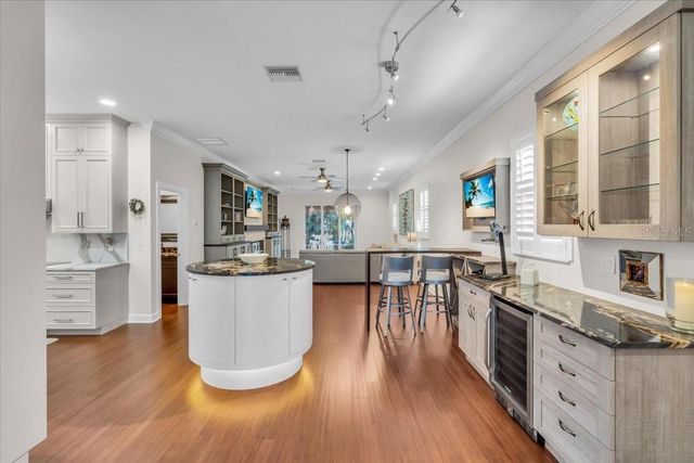 2224 TAMI SOLA STREET, Sarasota, FL 34237