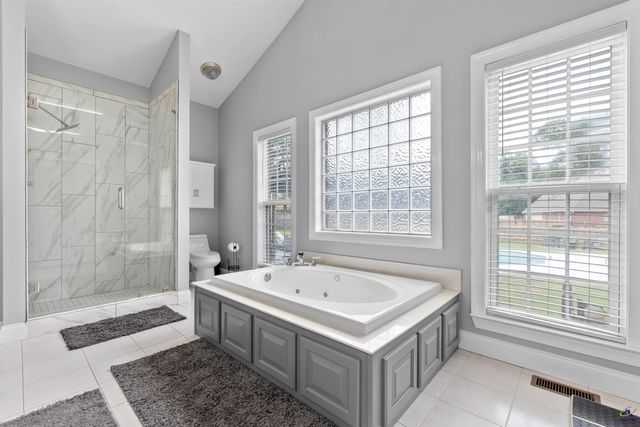210 Royal Crest Circle, Kathleen, GA 31047