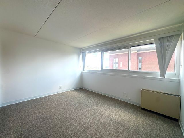 133 Park St 706, Brookline, MA 02446