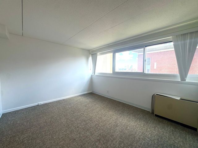 133 Park St 706, Brookline, MA 02446