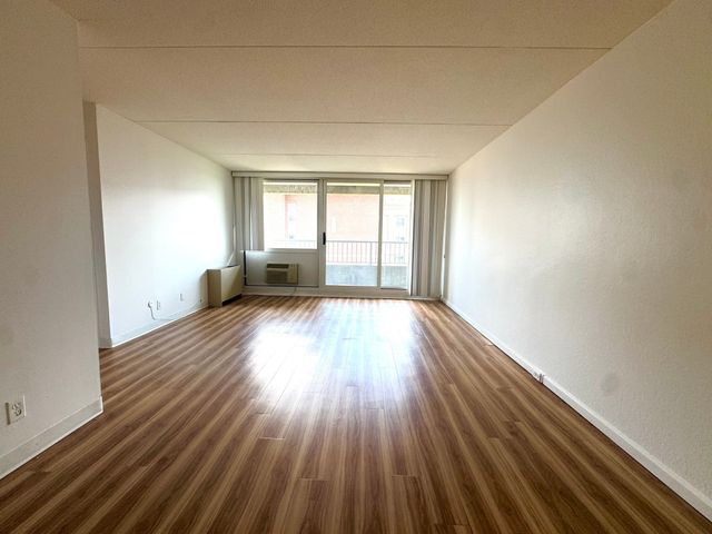 133 Park St 706, Brookline, MA 02446