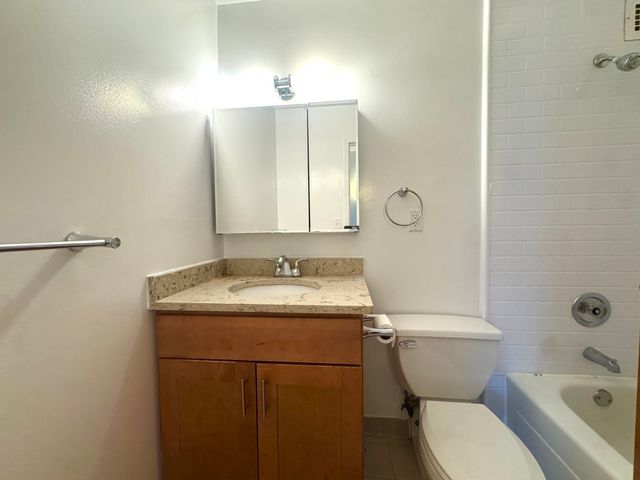 133 Park St 706, Brookline, MA 02446