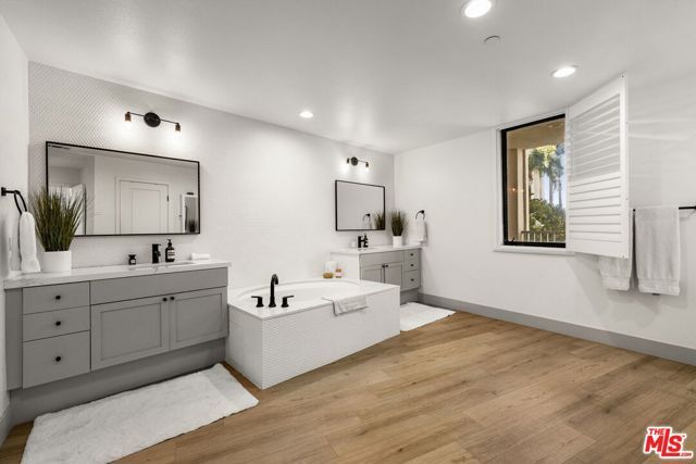 5625 Crescent Parkway 139, Los Angeles, CA 90094