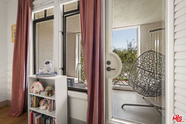 5625 Crescent Parkway 139, Los Angeles, CA 90094