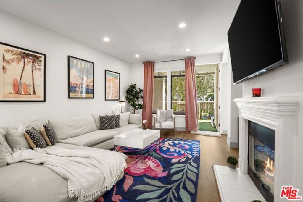 5625 Crescent Parkway 139, Los Angeles, CA 90094