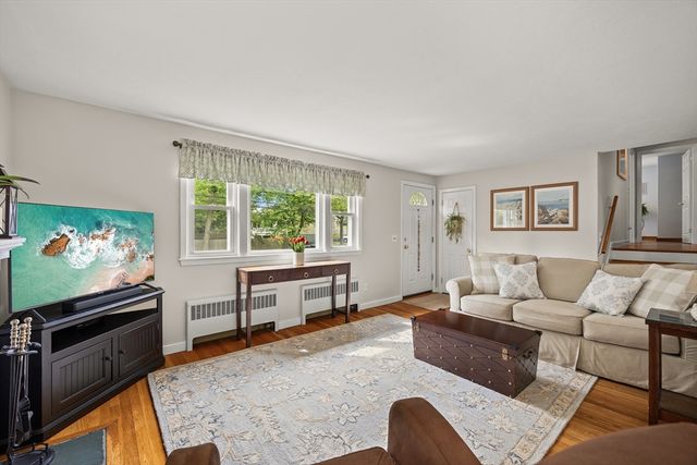 201 Atkinson Ave, Stoughton, MA 02072