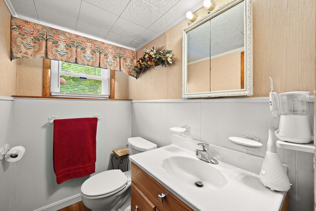 201 Atkinson Ave, Stoughton, MA 02072