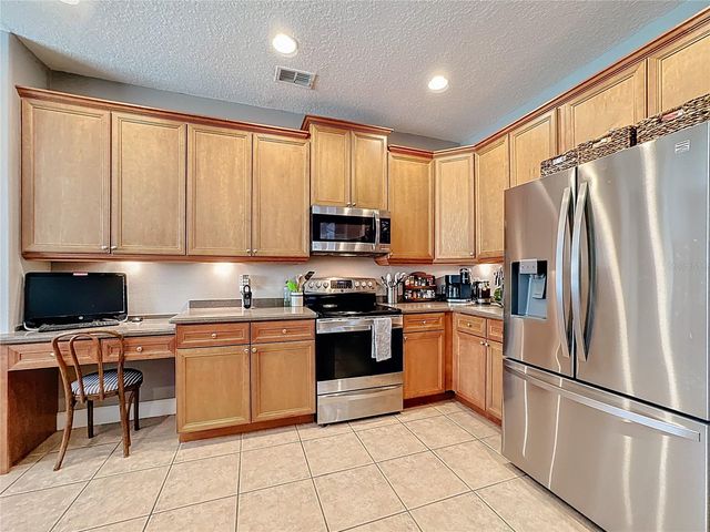 2685 REGAL PINE TRAIL, Oviedo, FL 32766