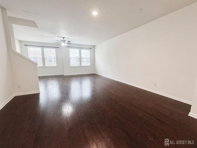 13 Fleet Street, North Brunswick, NJ 08902