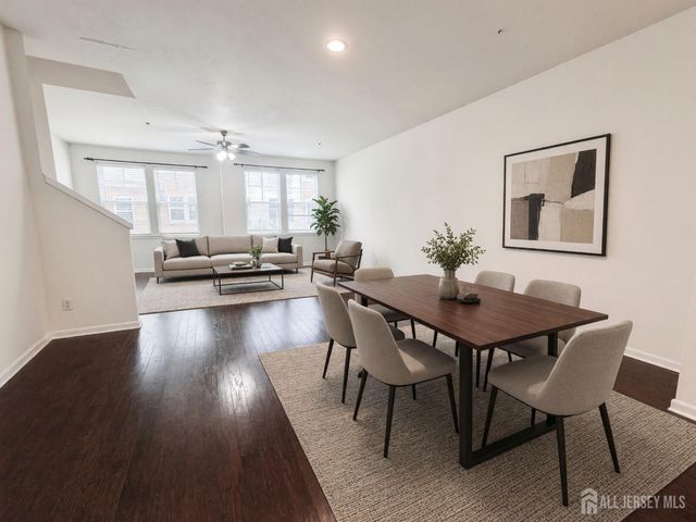 13 Fleet Street, North Brunswick, NJ 08902