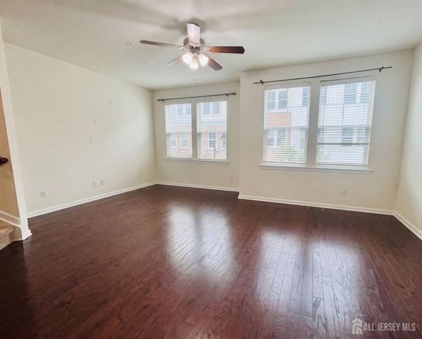 13 Fleet Street, North Brunswick, NJ 08902