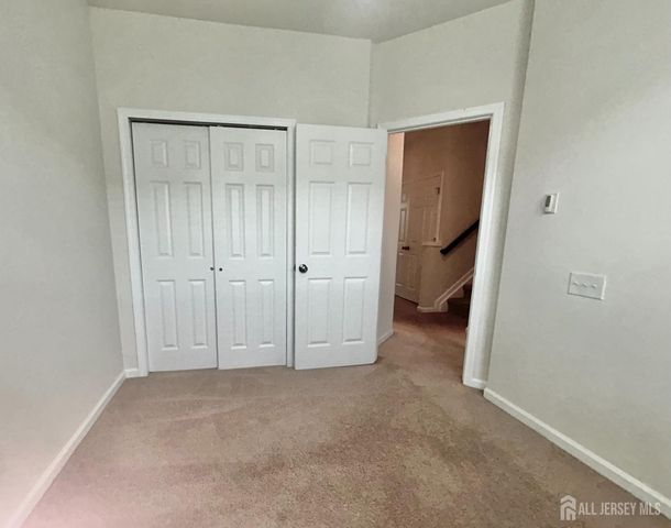13 Fleet Street, North Brunswick, NJ 08902