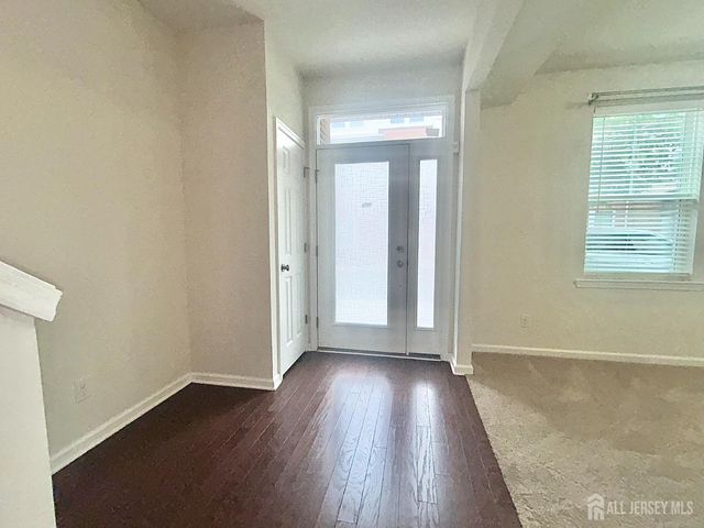 13 Fleet Street, North Brunswick, NJ 08902