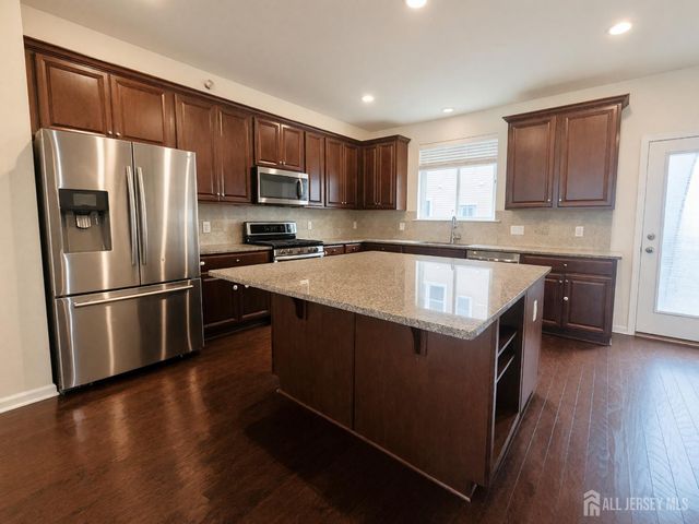 13 Fleet Street, North Brunswick, NJ 08902
