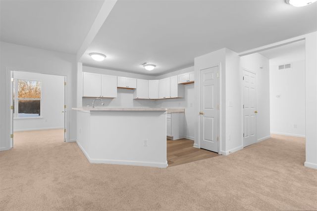 8117 Autumn Woods Trail, Ypsilanti, MI 48198