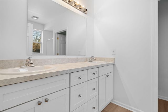 8117 Autumn Woods Trail, Ypsilanti, MI 48198