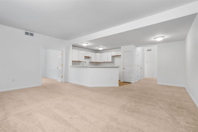 8117 Autumn Woods Trail, Ypsilanti, MI 48198